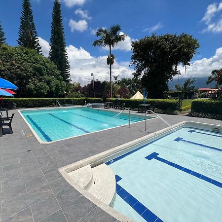 Villa Alejandra Del Quindio Calarcá Exteriör bild