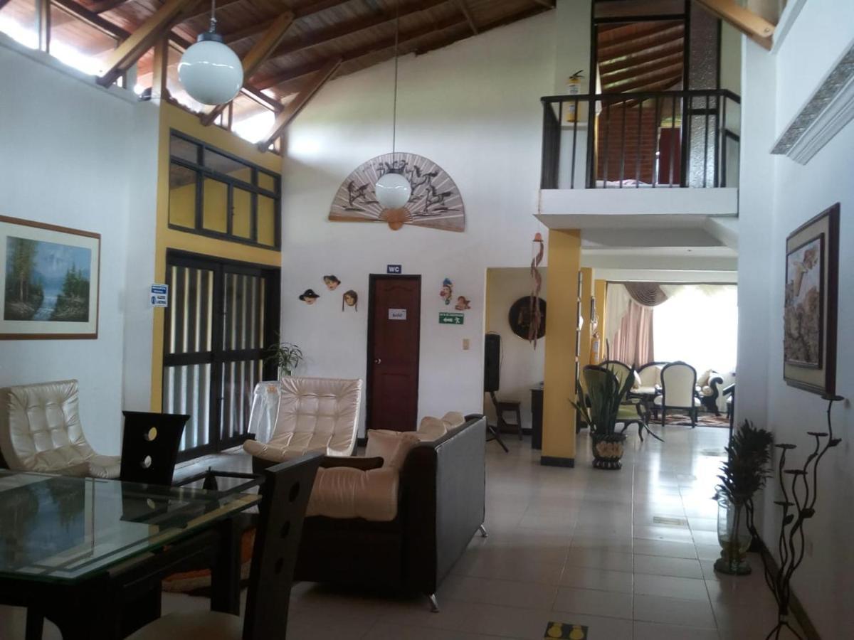 Villa Alejandra Del Quindio Calarcá Exteriör bild