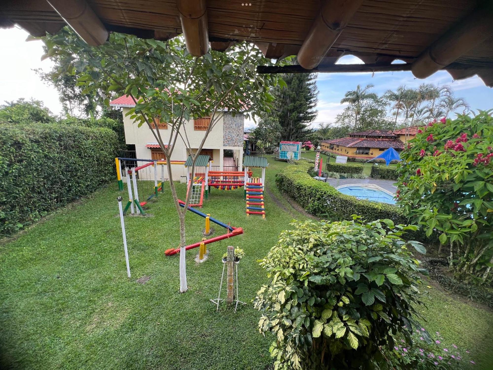 Villa Alejandra Del Quindio Calarcá Exteriör bild