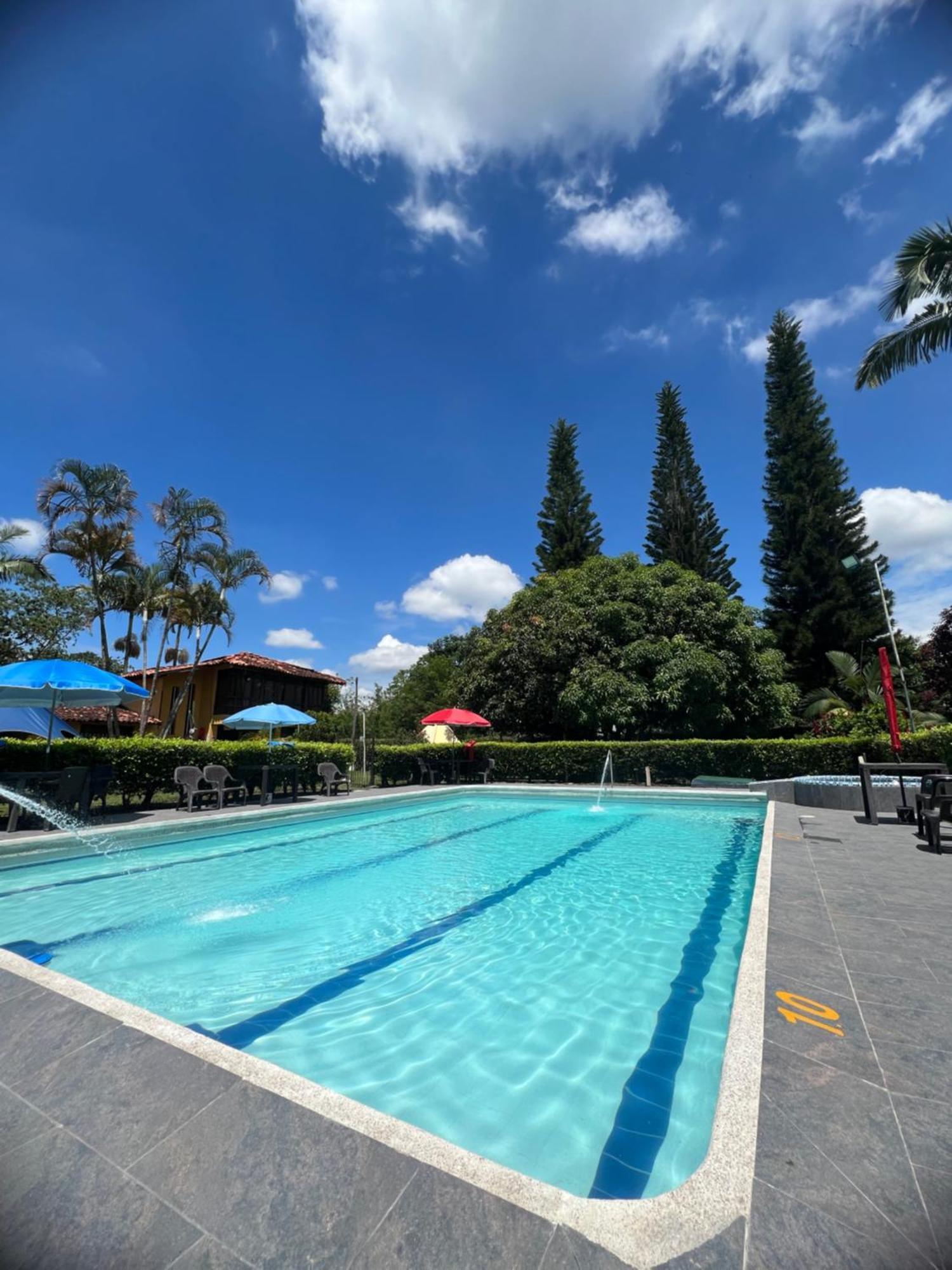 Villa Alejandra Del Quindio Calarcá Exteriör bild