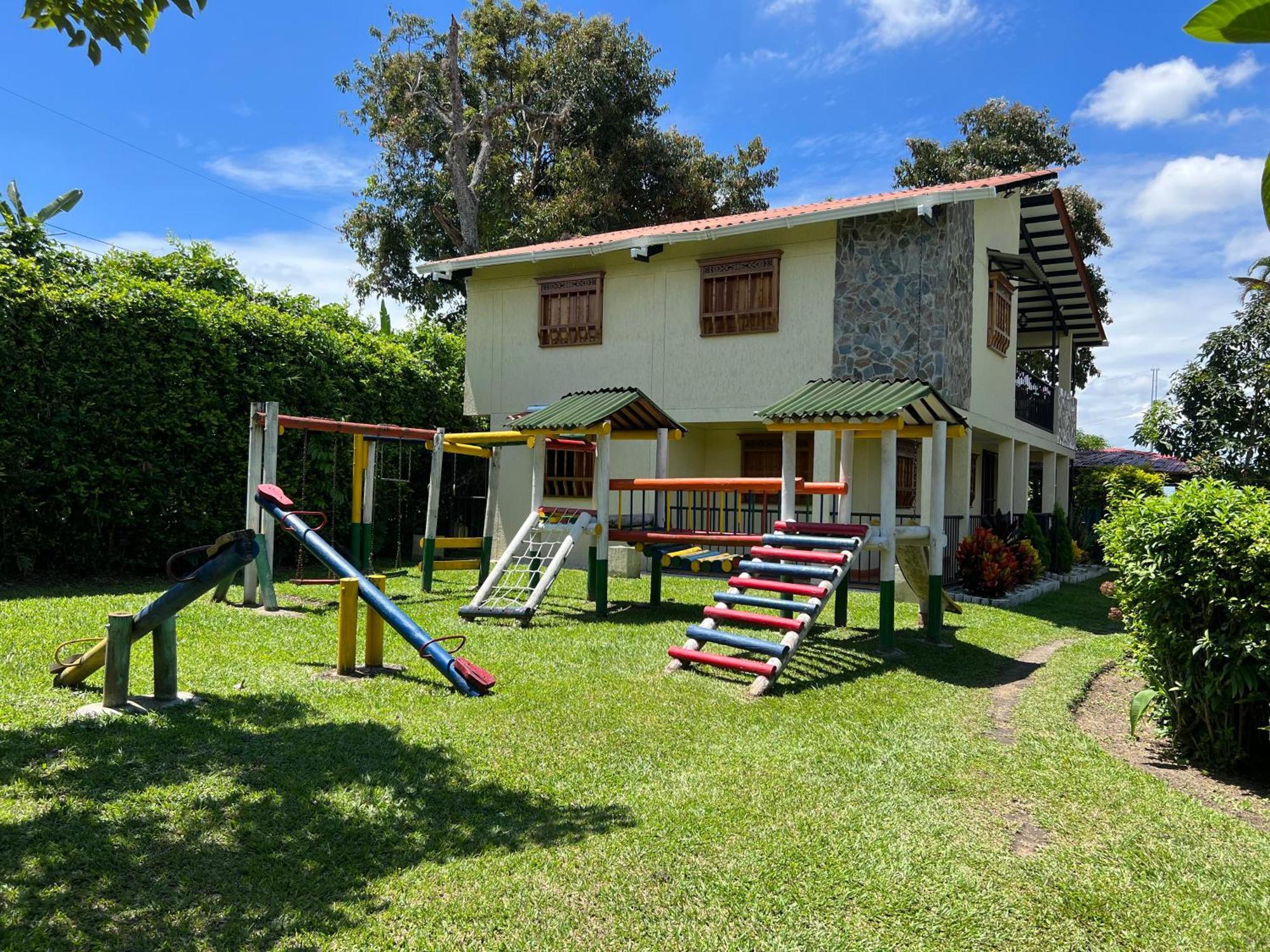 Villa Alejandra Del Quindio Calarcá Exteriör bild